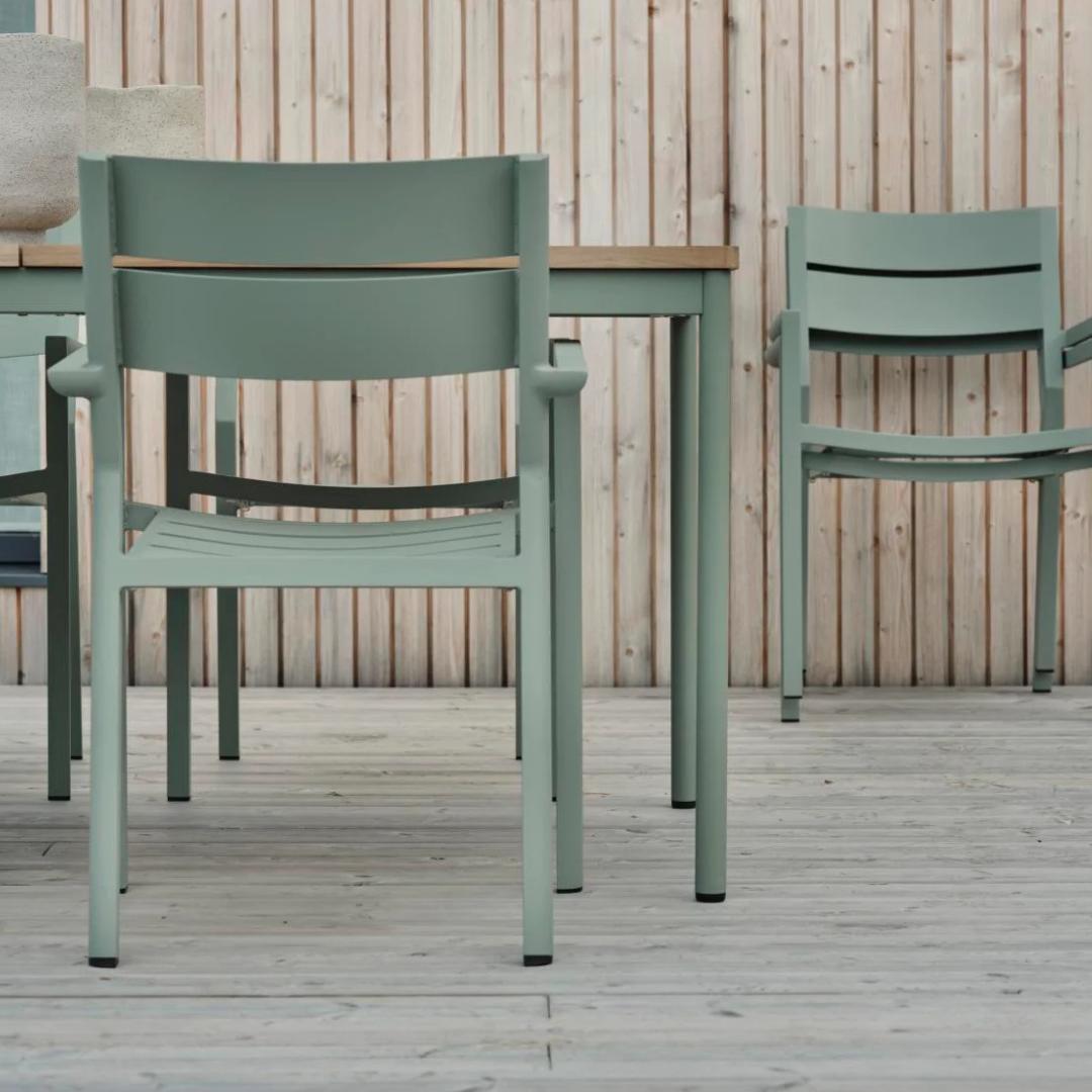 delia karm dustygreen